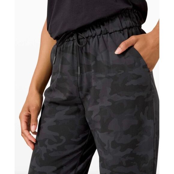 Lululemon Keep Moving Pant‎ 7/8 High-Rise - Picture 2 of 9